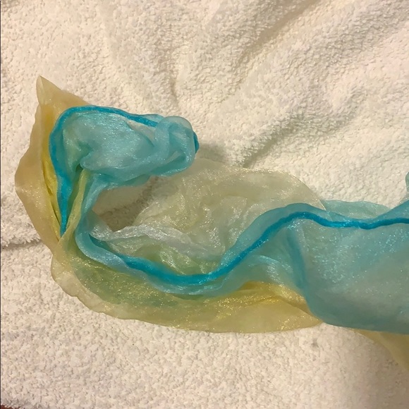 Scarf - Picture 2 of 3